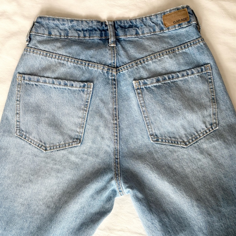 Mom Jeans - Picture 4 of 6